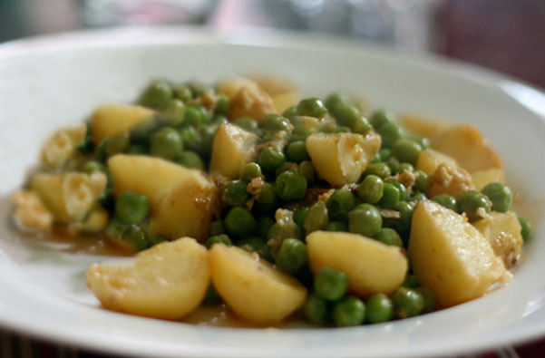 arakas-lemonatos-me-patates