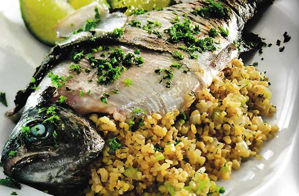 tsipoyra-gemisti-me-pligoyri-sti-ladokolla