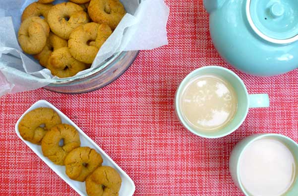 moustokoyloura-afrata-kritika