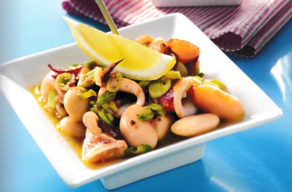 kalamarakia-me-aspra-fasolia